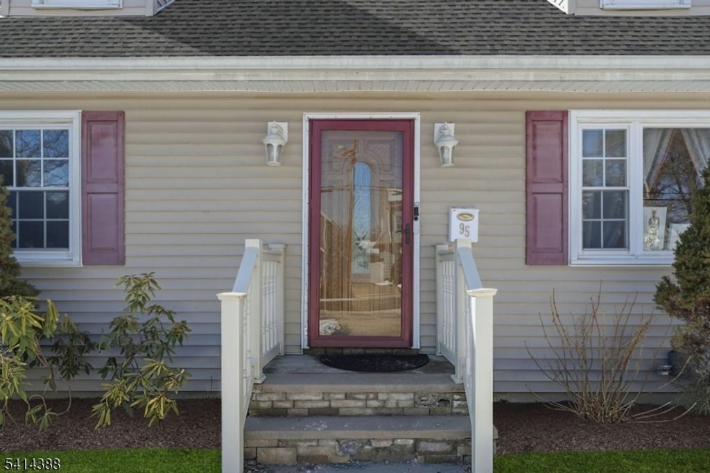 95 Cedar Ave, Hackensack City, NJ 07601 — photo 3