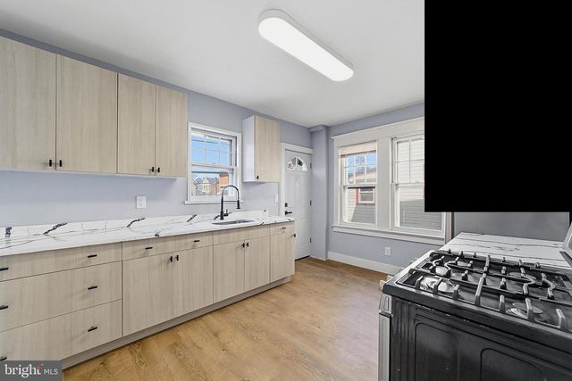1424 HAMILTON, Trenton, NJ 08629
