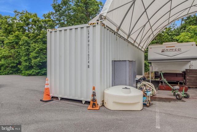 208 BARBEQUE DR, Berkeley Springs, WV 25411