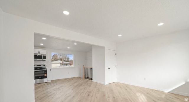 965 AMETHYST ST, Layton, UT 84041