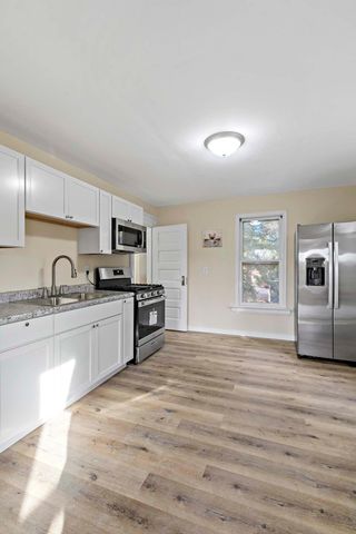 2322 Bryant Avenue N, Minneapolis, MN 55411