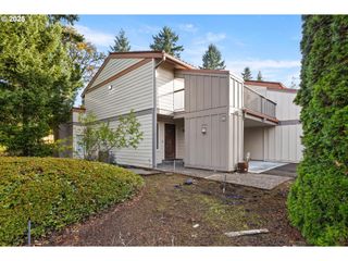 5729 Ne HAZEL DELL Ave F, Vancouver, WA 98663