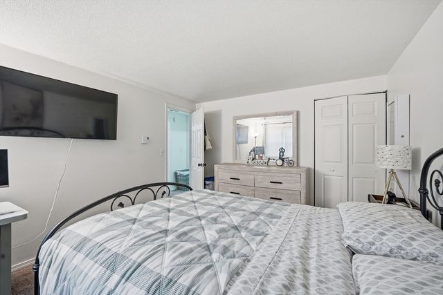 269 Chicopee St 17, Chicopee, MA 01013