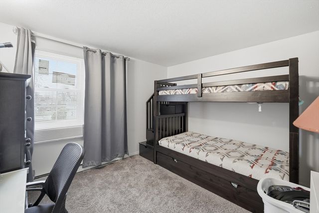 269 Chicopee St 17, Chicopee, MA 01013