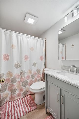 269 Chicopee St 17, Chicopee, MA 01013