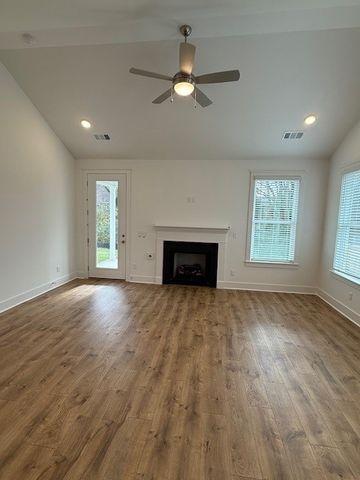 666 Conifer Drive, Spring Hill, TN 37174