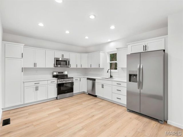 404 N 5th Street, Pacific, MO 63069