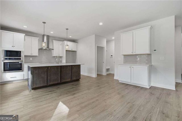 105 Southview Drive, Ellenwood, GA 30294