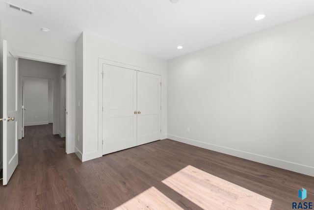 8309 E Sheridan Cir Circle, Sioux Falls, SD 57110