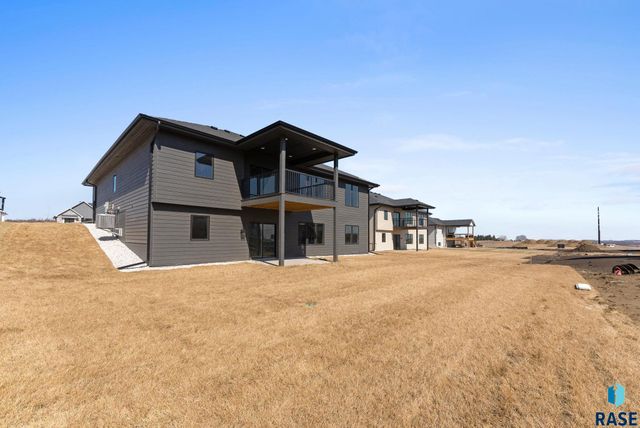 8309 E Sheridan Cir Circle, Sioux Falls, SD 57110