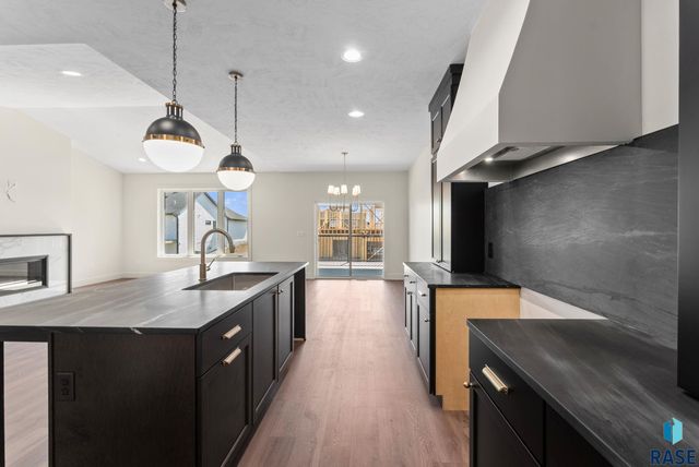 8309 E Sheridan Cir Circle, Sioux Falls, SD 57110