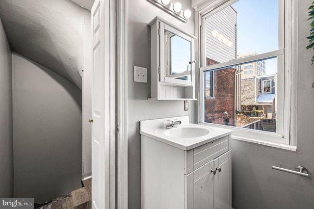 1432 N 4TH ST, Philadelphia, PA 19122