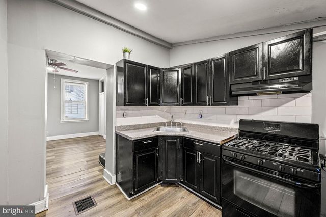 1432 N 4TH ST, Philadelphia, PA 19122