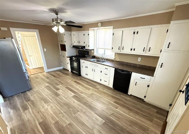 14 Lake Street, Highland Falls, NY 10928