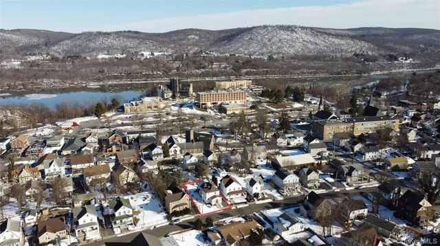 14 Lake Street, Highland Falls, NY 10928