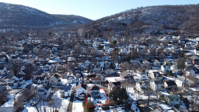 14 Lake Street, Highland Falls, NY 10928