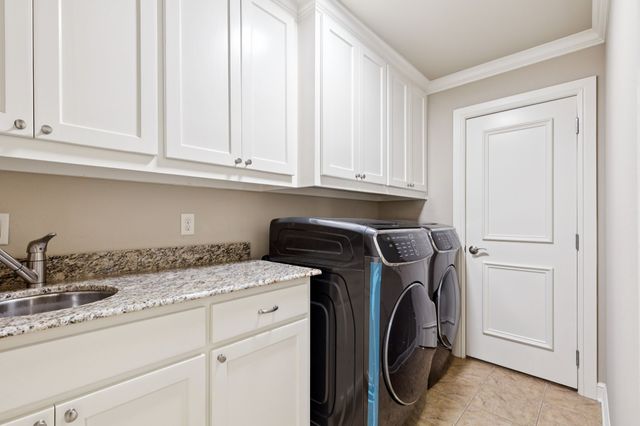 2624 Sir Gawain Lane, Lewisville, TX 75056