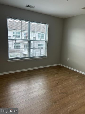 136 LIONHEART LN, West Deptford, NJ 08086
