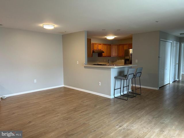 136 LIONHEART LN, West Deptford, NJ 08086