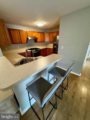 136 LIONHEART LN, West Deptford, NJ 08086