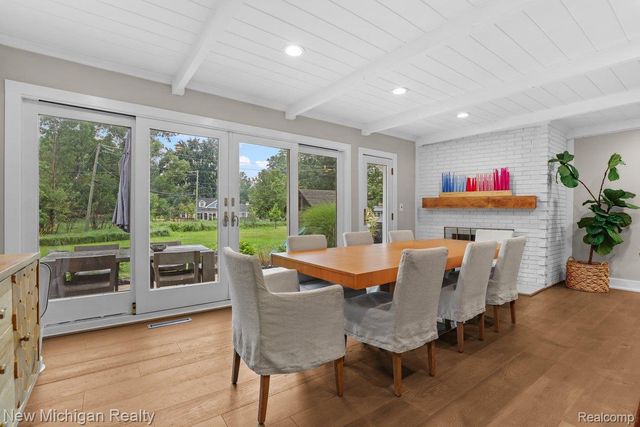 34281 W Thornbrook Drive, Farmington Hills, MI 48335