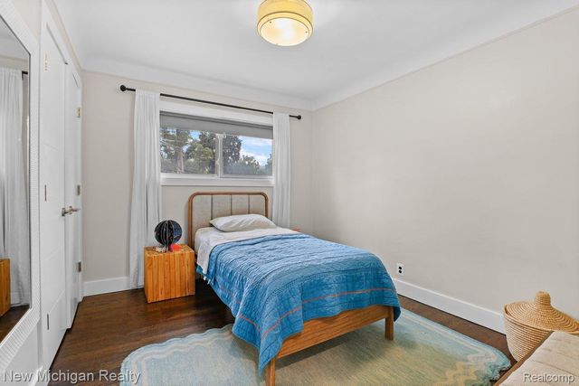 34281 W Thornbrook Drive, Farmington Hills, MI 48335