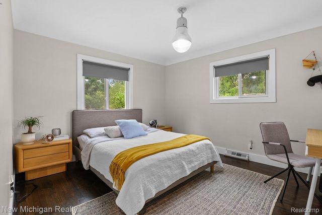 34281 W Thornbrook Drive, Farmington Hills, MI 48335
