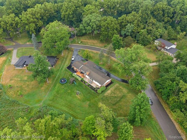 34281 W Thornbrook Drive, Farmington Hills, MI 48335
