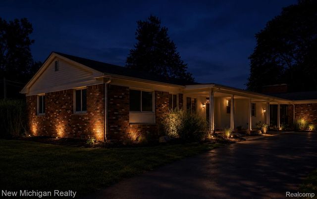 34281 W Thornbrook Drive, Farmington Hills, MI 48335