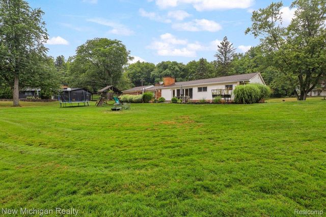 34281 W Thornbrook Drive, Farmington Hills, MI 48335
