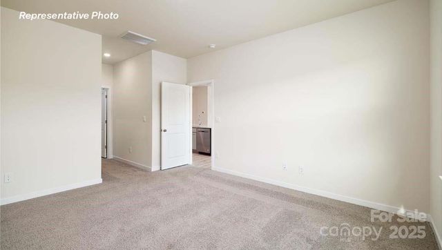 152 Meadow View Drive, Statesville, NC 28677