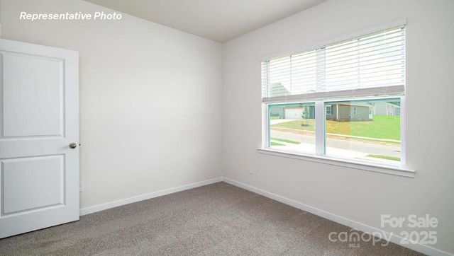 152 Meadow View Drive, Statesville, NC 28677