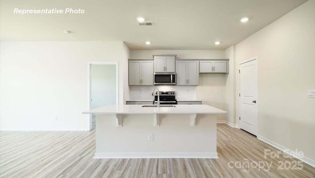 152 Meadow View Drive, Statesville, NC 28677