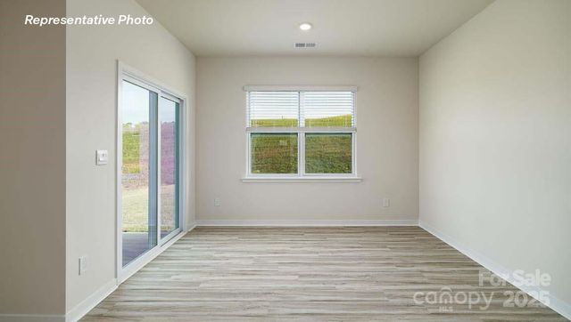 152 Meadow View Drive, Statesville, NC 28677