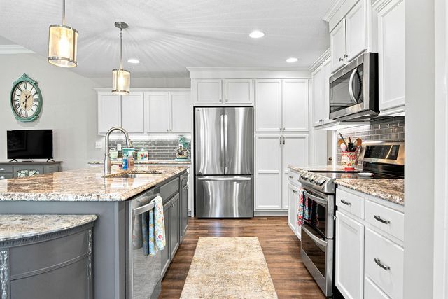 1608 SPRING MOUNTAIN DR, Columbia, MO 65201