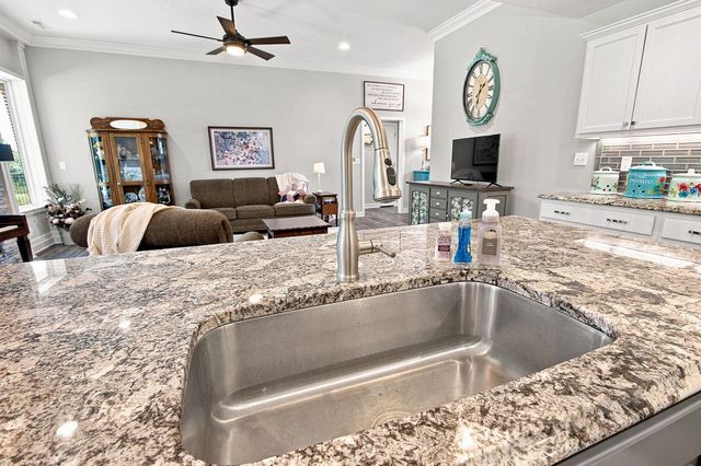 1608 SPRING MOUNTAIN DR, Columbia, MO 65201