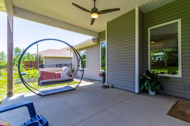 1608 SPRING MOUNTAIN DR, Columbia, MO 65201