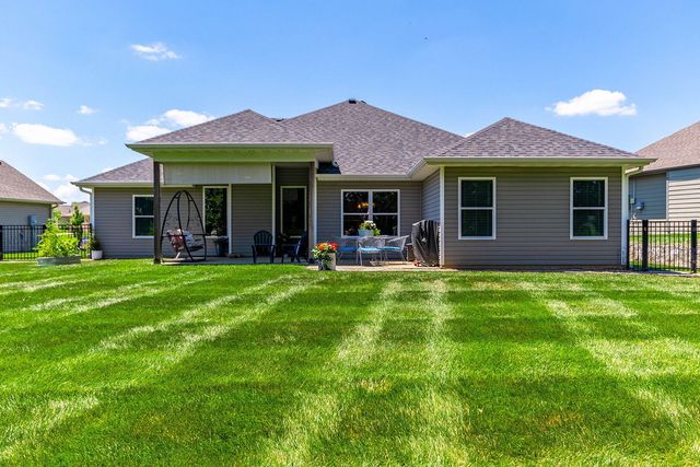 1608 SPRING MOUNTAIN DR, Columbia, MO 65201