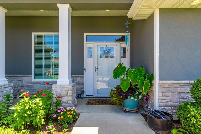 1608 SPRING MOUNTAIN DR, Columbia, MO 65201
