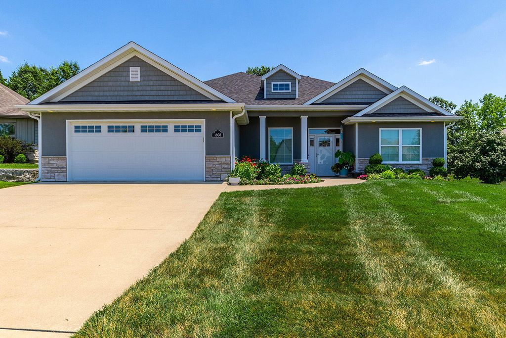 1608 SPRING MOUNTAIN DR, Columbia, MO 65201