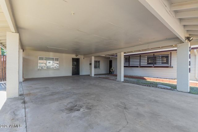 3437 W BELMONT Avenue, Phoenix, AZ 85051