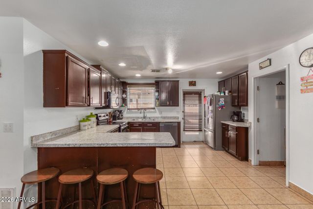 3437 W BELMONT Avenue, Phoenix, AZ 85051