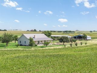 18108 Werchan LN, Coupland, TX 78615