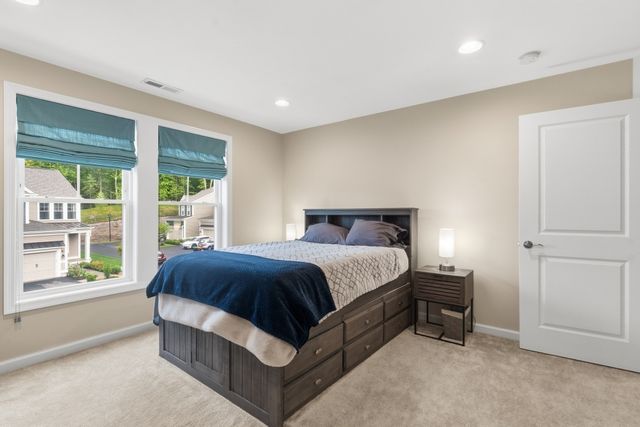 114 Orchard Dr 8, Sudbury, MA 01776