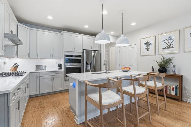 114 Orchard Dr 8, Sudbury, MA 01776