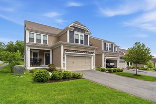 114 Orchard Dr 8, Sudbury, MA 01776