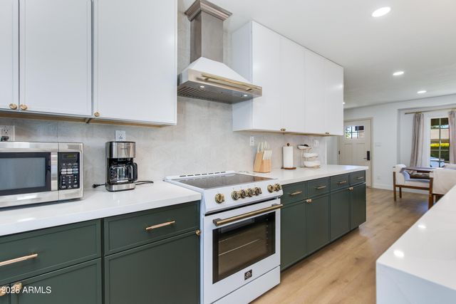 8650 E ROANOKE Avenue, Scottsdale, AZ 85257