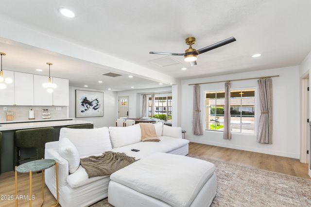 8650 E ROANOKE Avenue, Scottsdale, AZ 85257