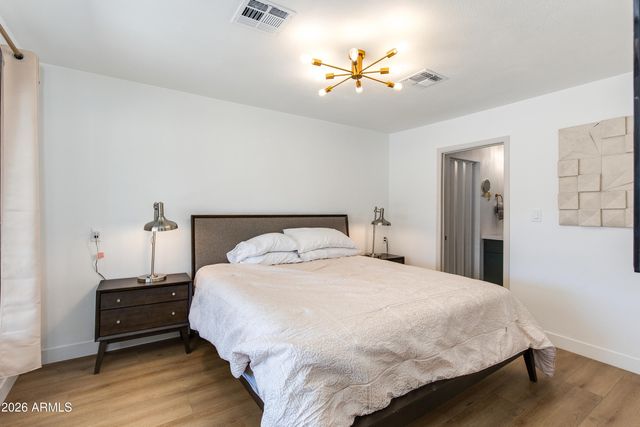 8650 E ROANOKE Avenue, Scottsdale, AZ 85257