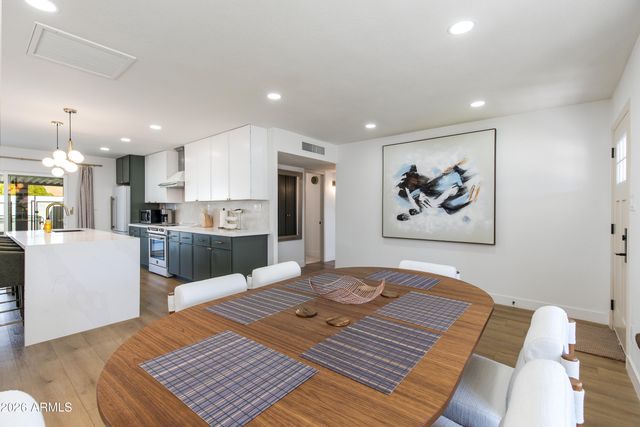 8650 E ROANOKE Avenue, Scottsdale, AZ 85257